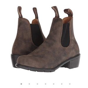 Blundstone BL 1677 chelsea boots